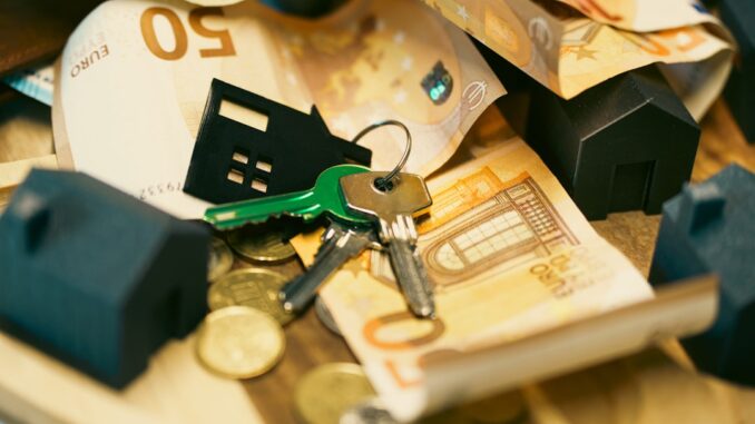 Photo refinancing loan